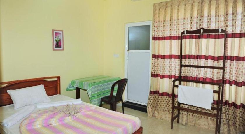 Hotel Glee Trincomalee Ngoại thất bức ảnh