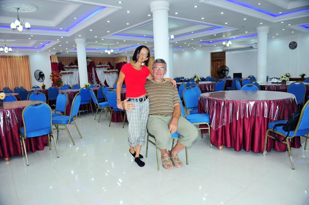 Hotel Glee Trincomalee Ngoại thất bức ảnh