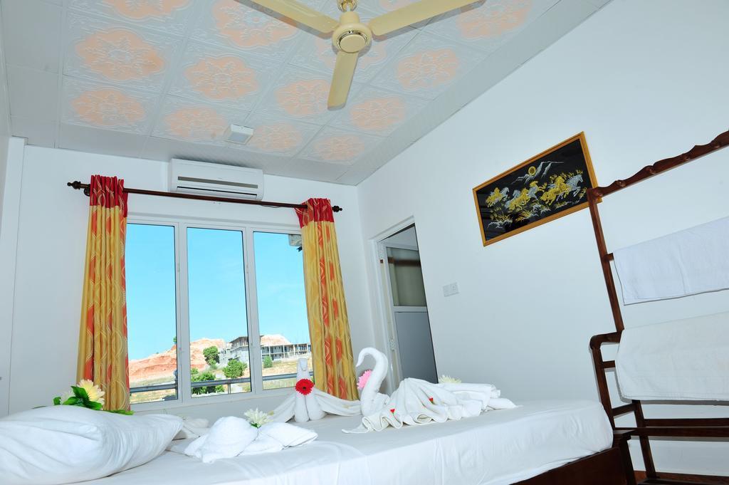 Hotel Glee Trincomalee Ngoại thất bức ảnh